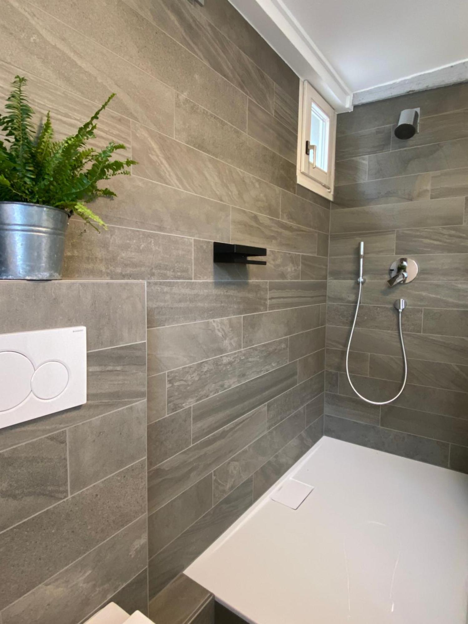 Ferienwohnung Seeromantik In 2 Minuten Am See Radolfzell am Bodensee Ngoại thất bức ảnh